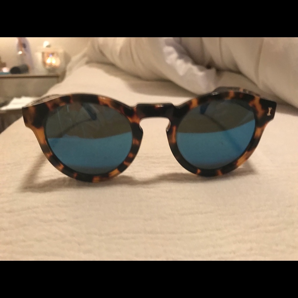 Illesteva Tortoise Blue Mirror Sunglasses - Picture 4 of 7